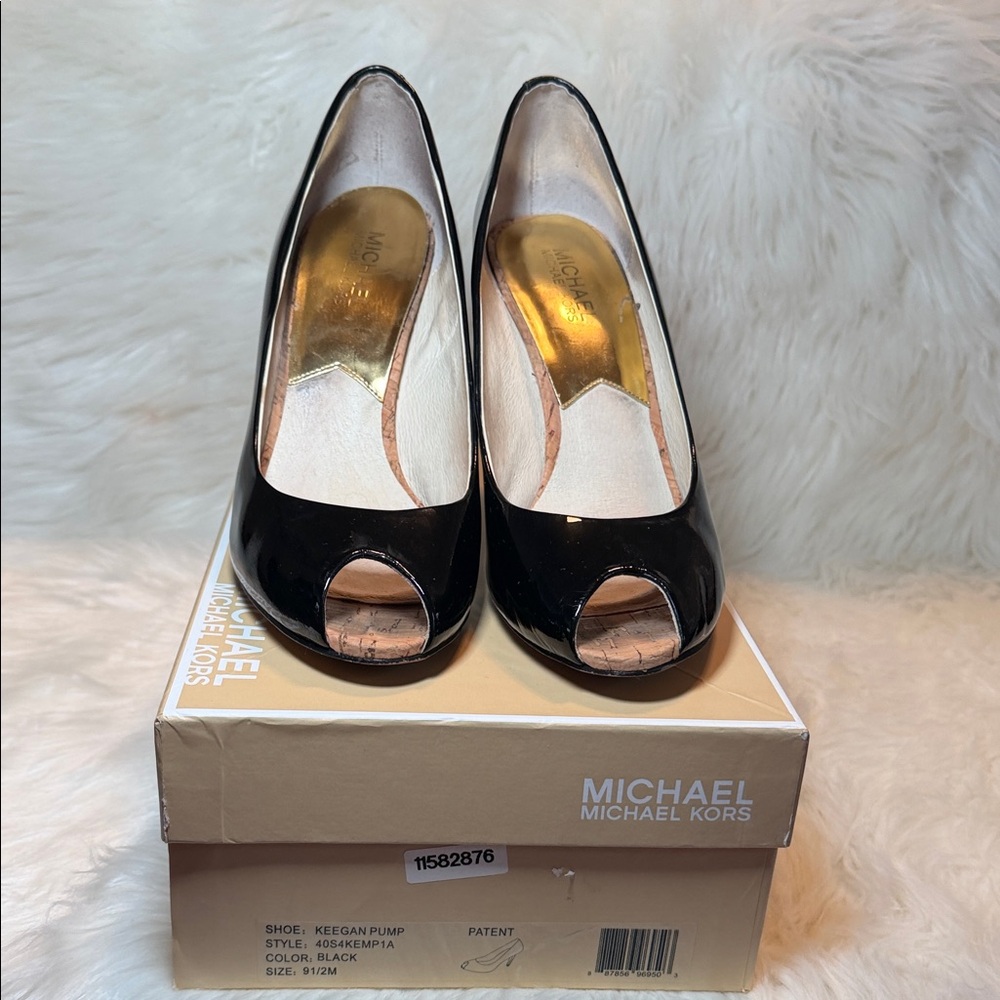Michael Kors Black Patent Peep Toe Heels size 9.5 - Keegan pump